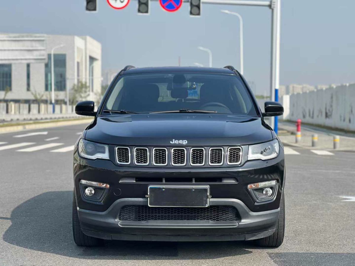 2020年1月Jeep 指南者  2020款 220T 自動(dòng)四驅(qū)精英版