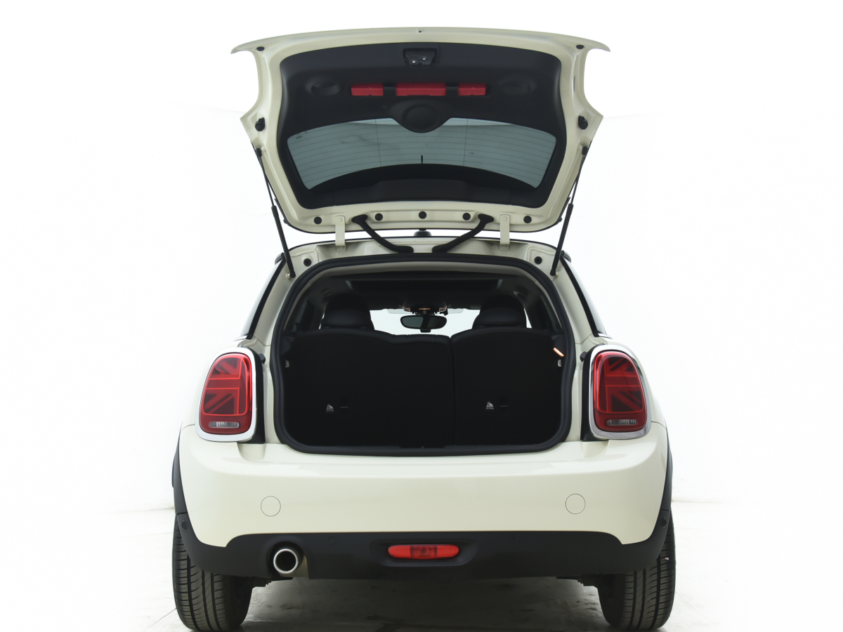 MINI MINI  2020款 1.5T COOPER 經(jīng)典派圖片