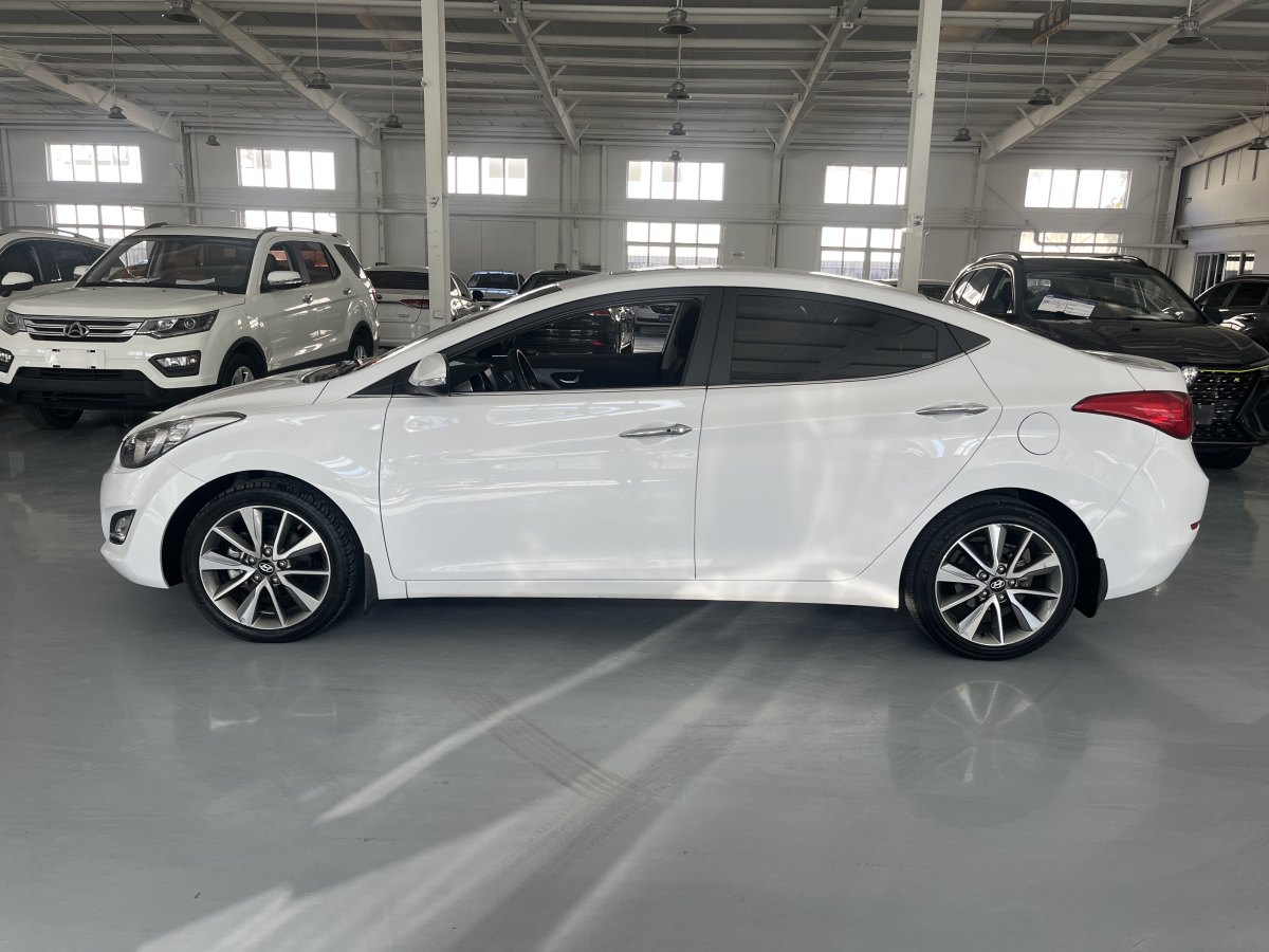 現(xiàn)代 朗動  2015款 1.6L 自動領(lǐng)先型圖片