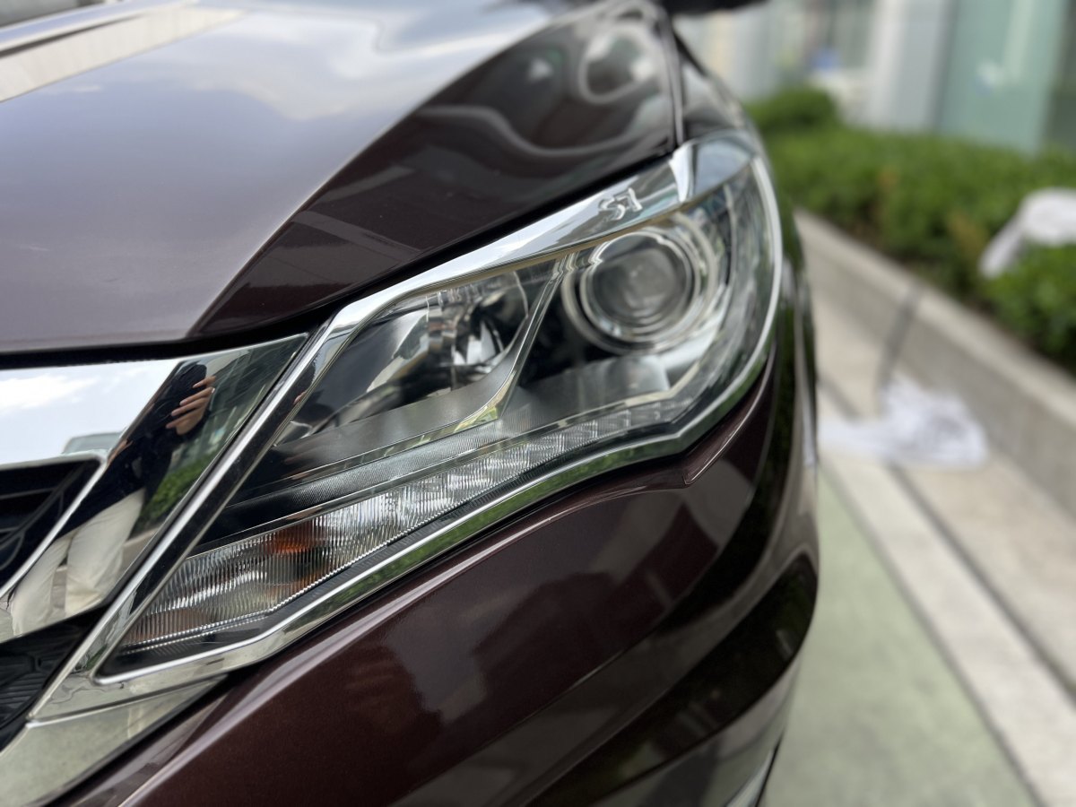 比亞迪 S7  2015款 2.0T 自動(dòng)尊貴型圖片