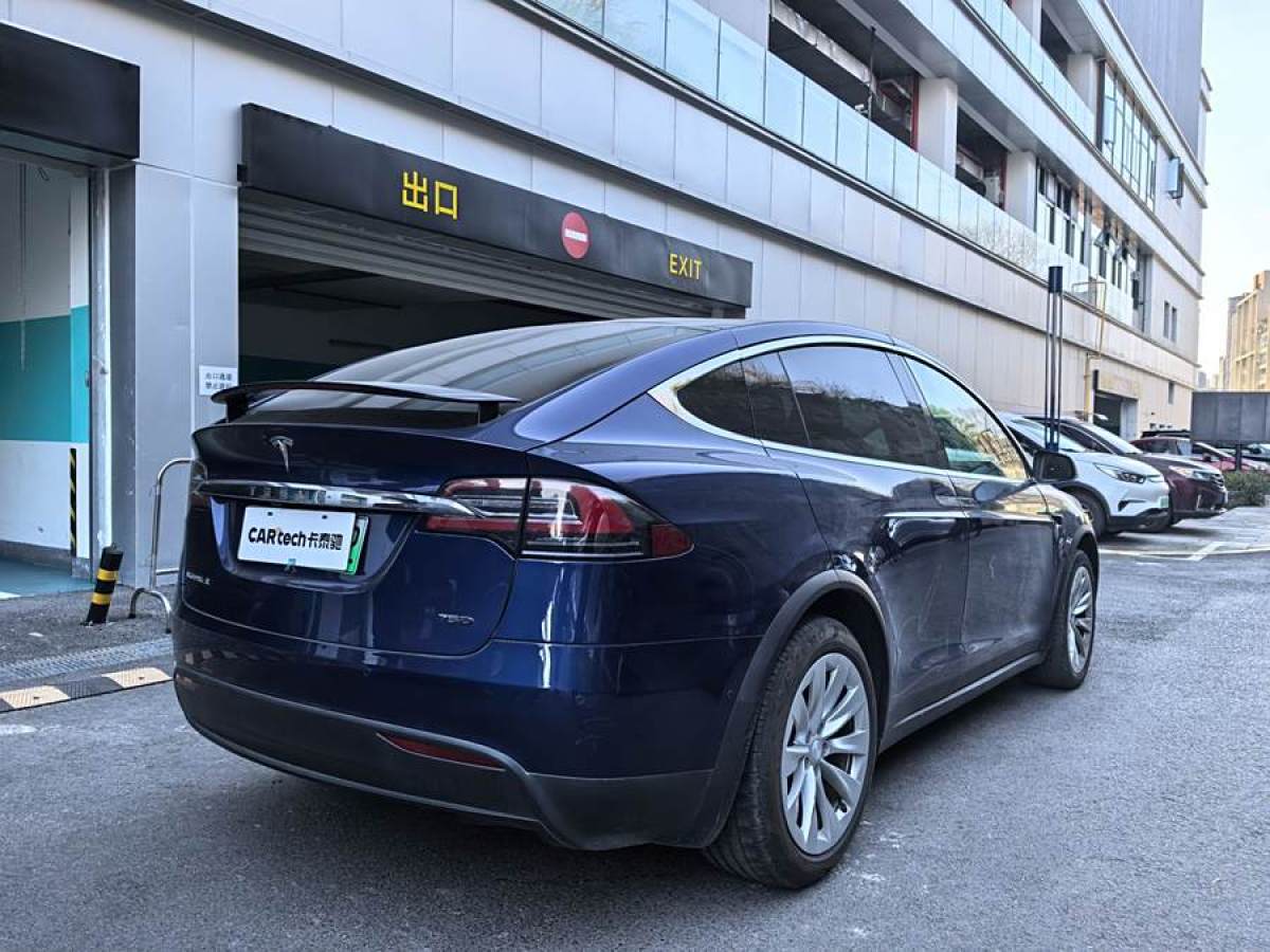 特斯拉 Model X  2016款 Model X 75D圖片