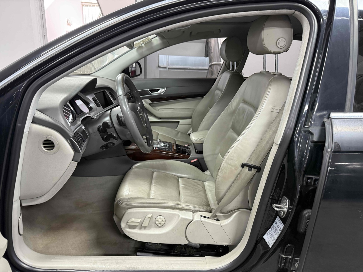 奧迪 奧迪A6L  2011款 3.0 TFSI quattro 豪華型圖片