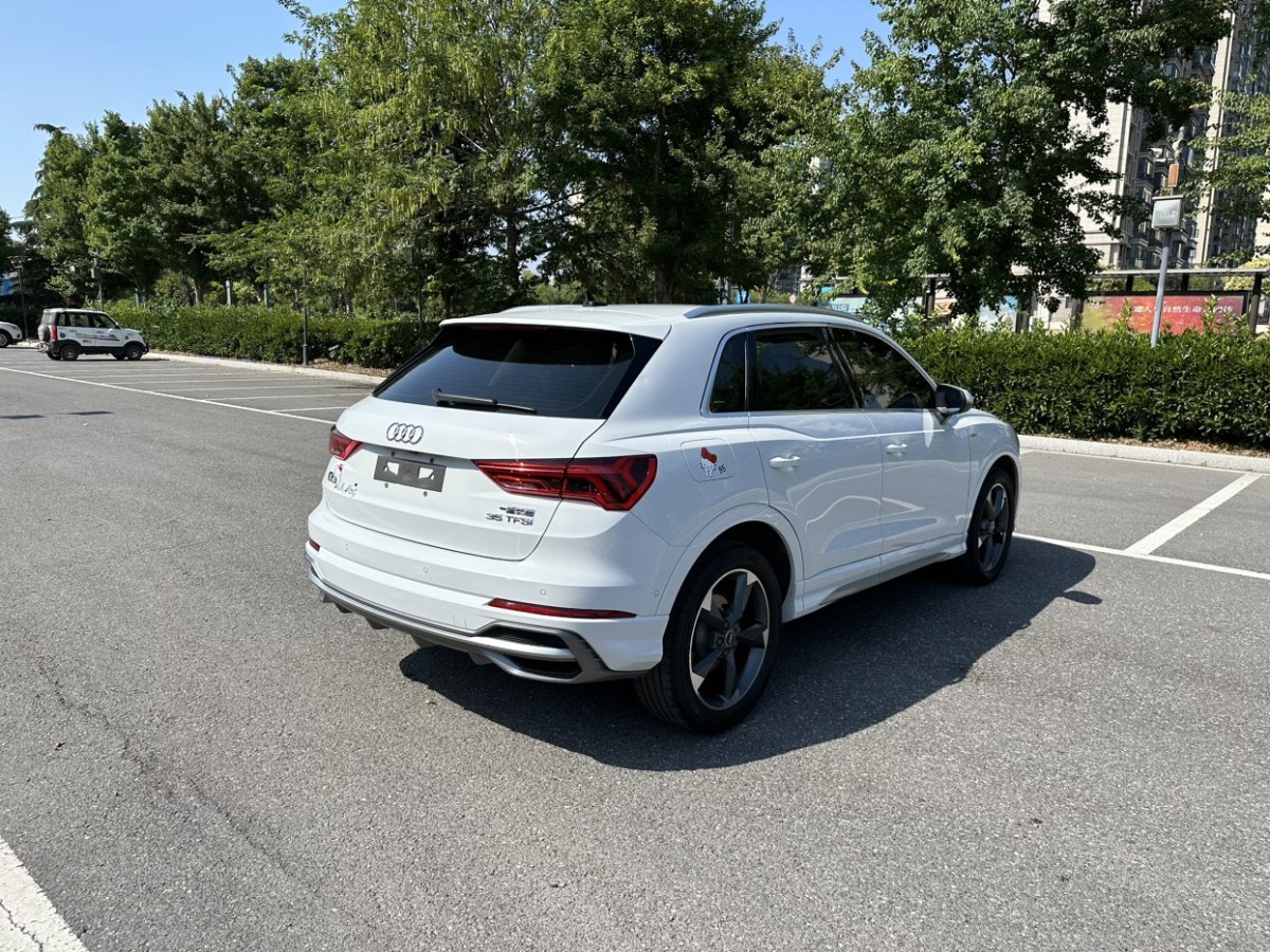 奧迪 奧迪Q3  2023款 35 TFSI 時尚動感型圖片