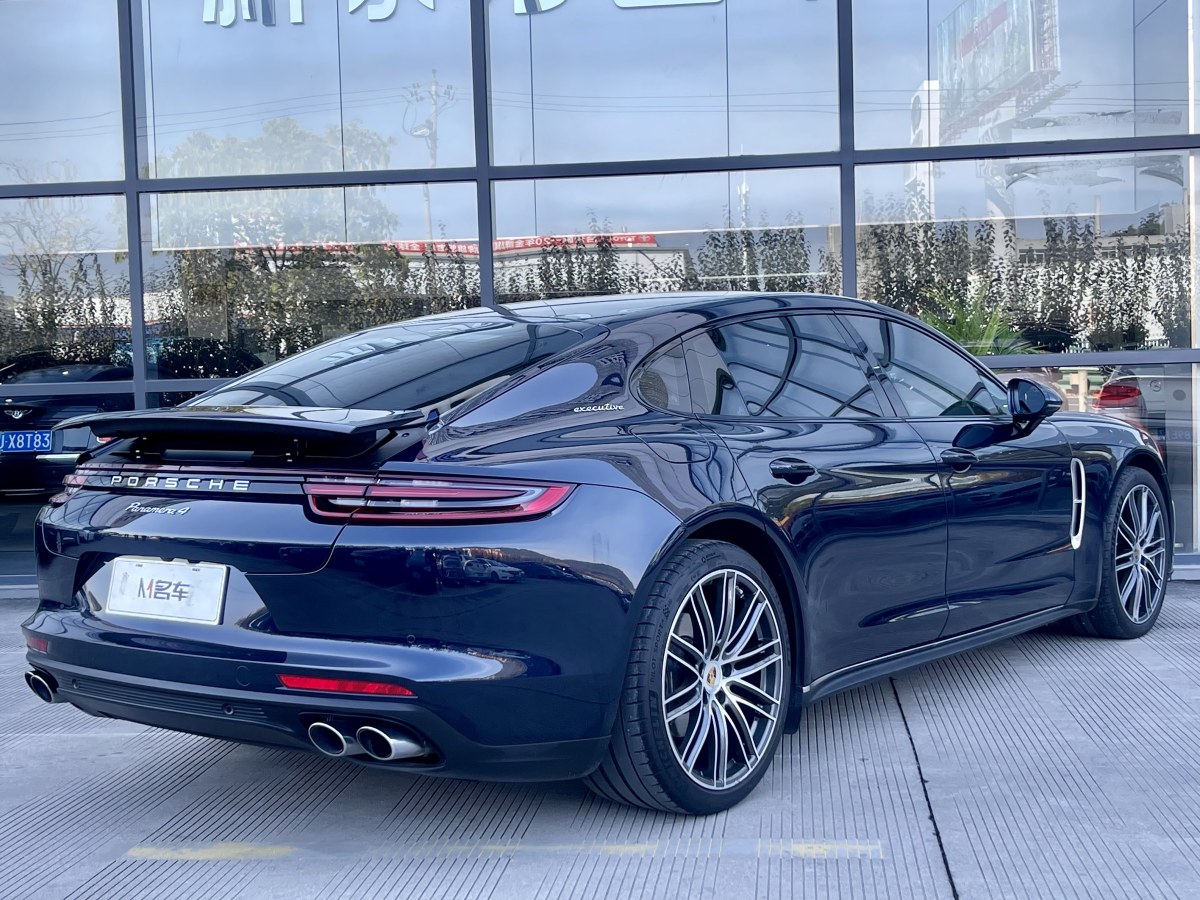 保時(shí)捷 Panamera  2019款 Panamera 4 行政加長版 2.9T圖片