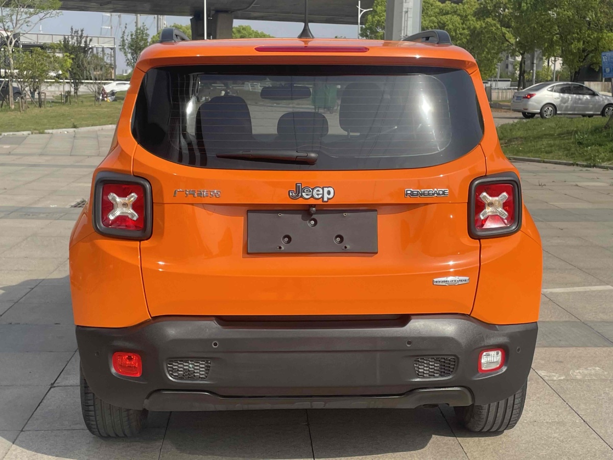 Jeep 自由俠  2017款 180T 自動勁能版圖片