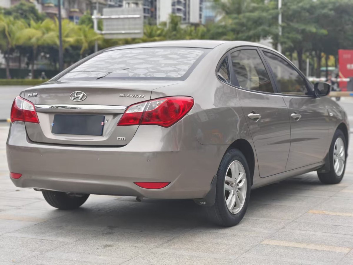 現(xiàn)代 悅動  2011款 1.6L 自動舒適型圖片