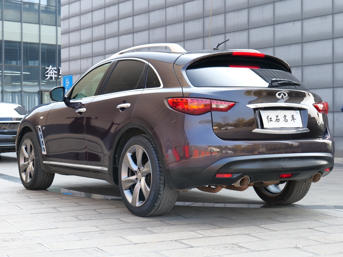 英菲尼迪 QX70  2013款 3.7L 標(biāo)準(zhǔn)版圖片