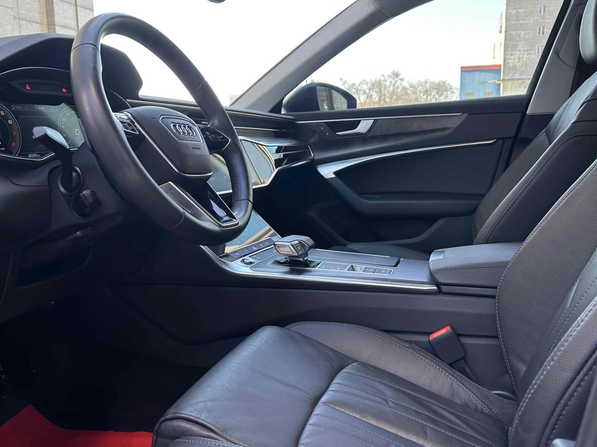 奧迪 奧迪A6L  2022款 45 TFSI 臻選致雅型圖片