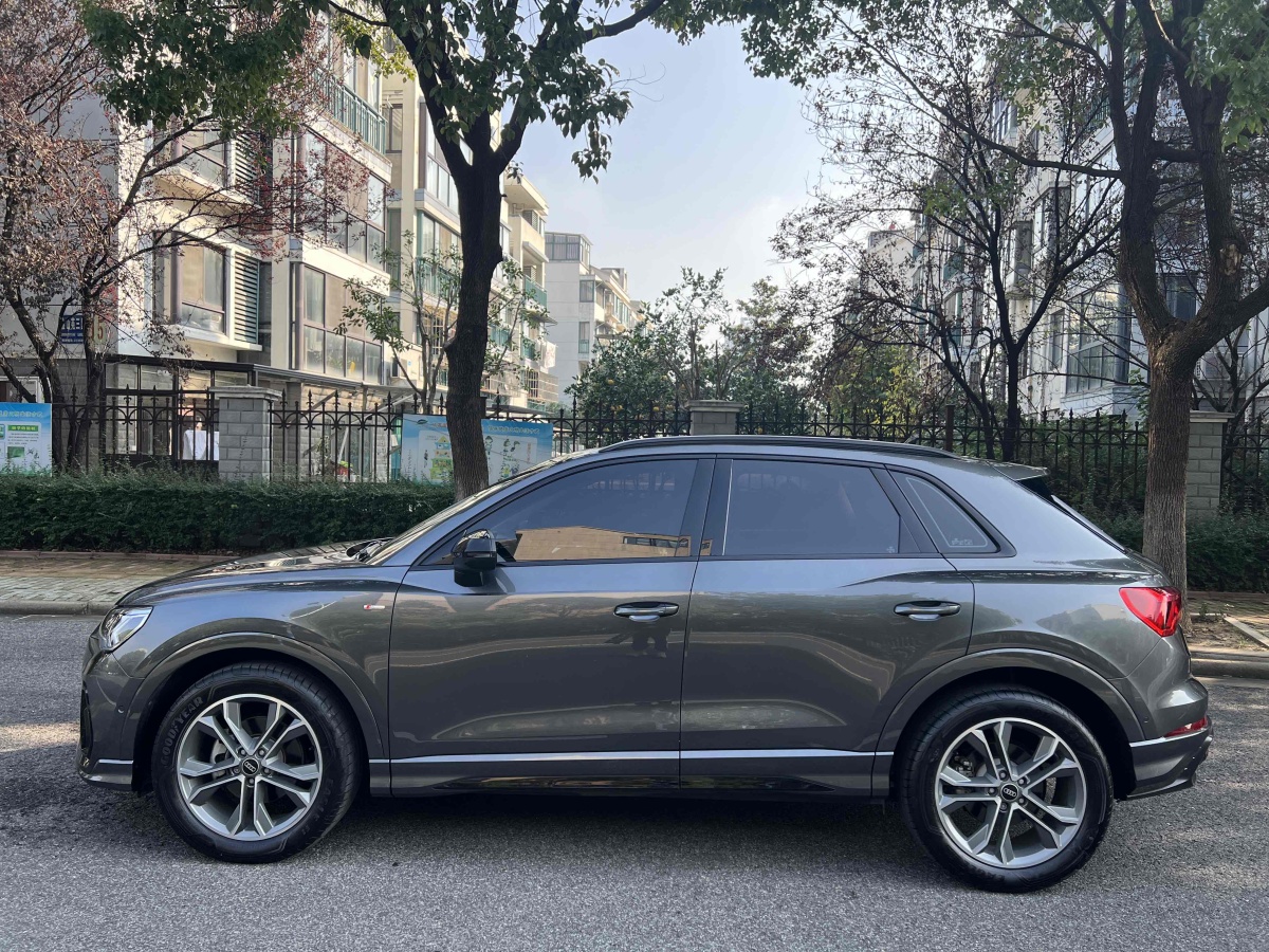 奧迪 奧迪Q3  2023款 35 TFSI 時尚動感型圖片