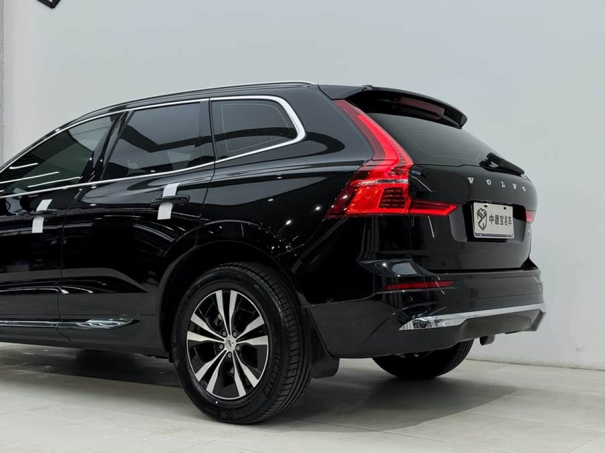 沃爾沃 XC60  2023款 B5 四驅(qū)智逸豪華版圖片