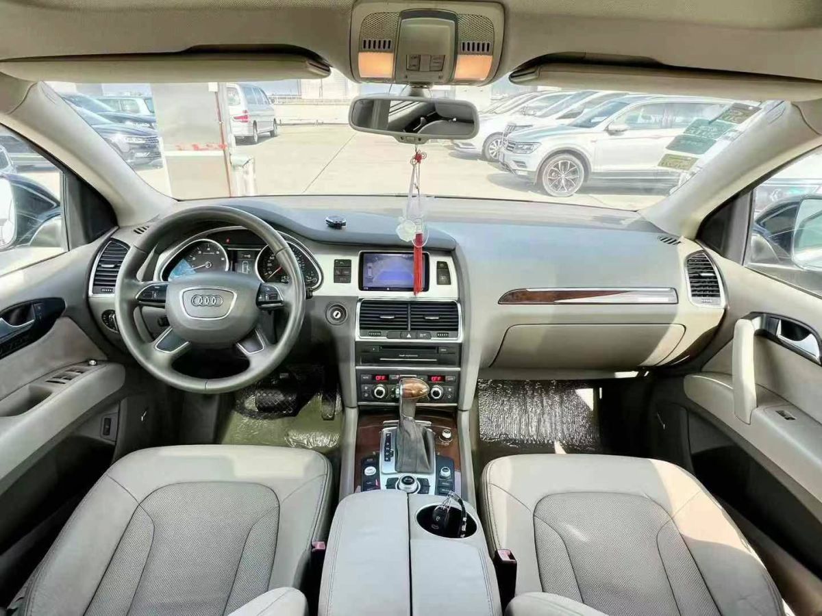 奧迪 奧迪Q7  2012款 Q7 3.0TFSI 豪華型 245kw圖片