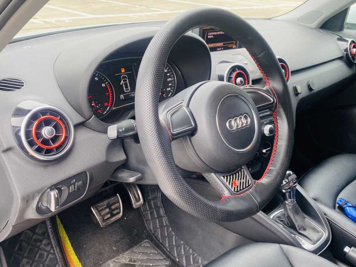 2014年3月奧迪 奧迪A1  2014款 30 TFSI 技術型