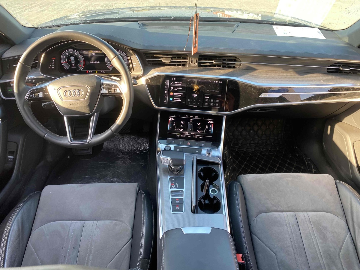 奧迪 奧迪A6L  2023款 改款 40 TFSI 豪華動感型圖片