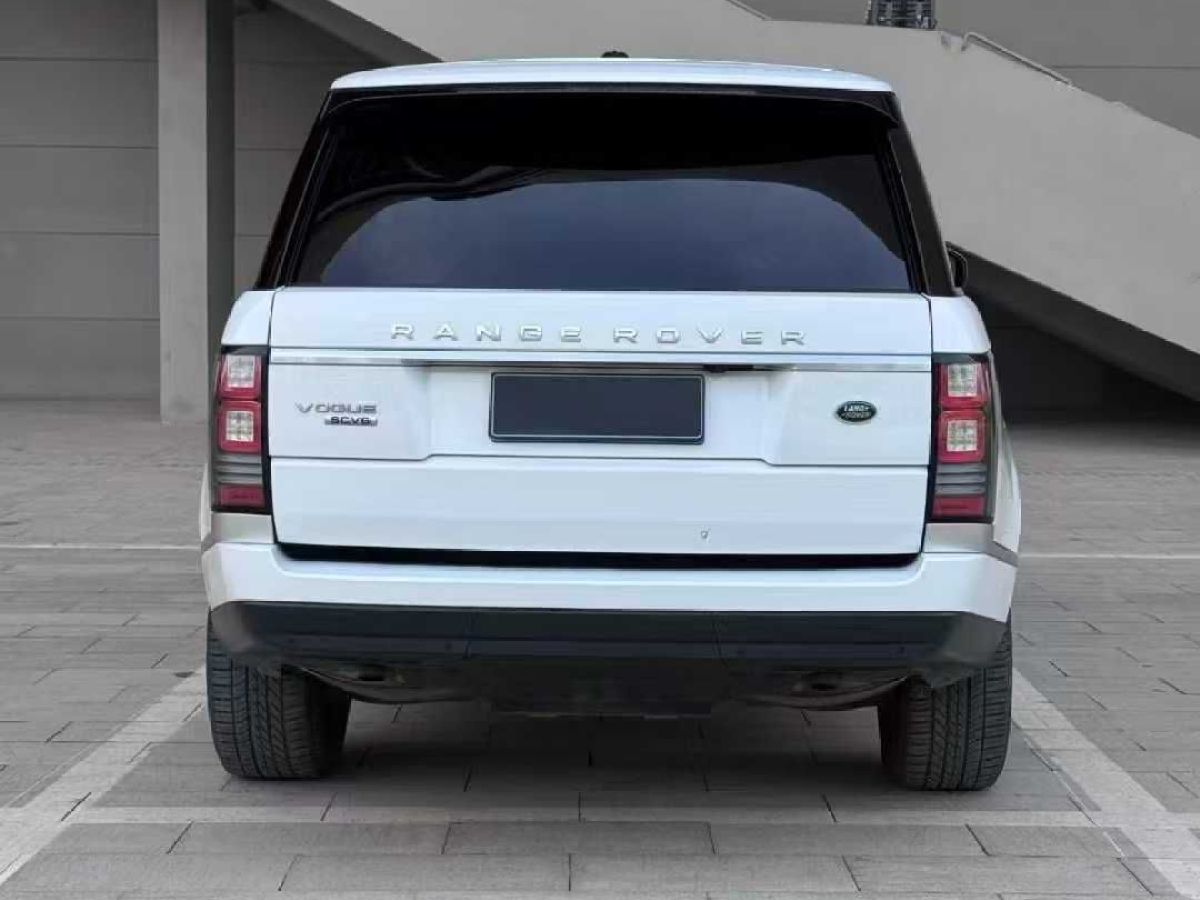 路虎 攬勝  2016款 3.0T 標(biāo)準(zhǔn)軸距 HSE SUPERCHARGED 美規(guī)版圖片