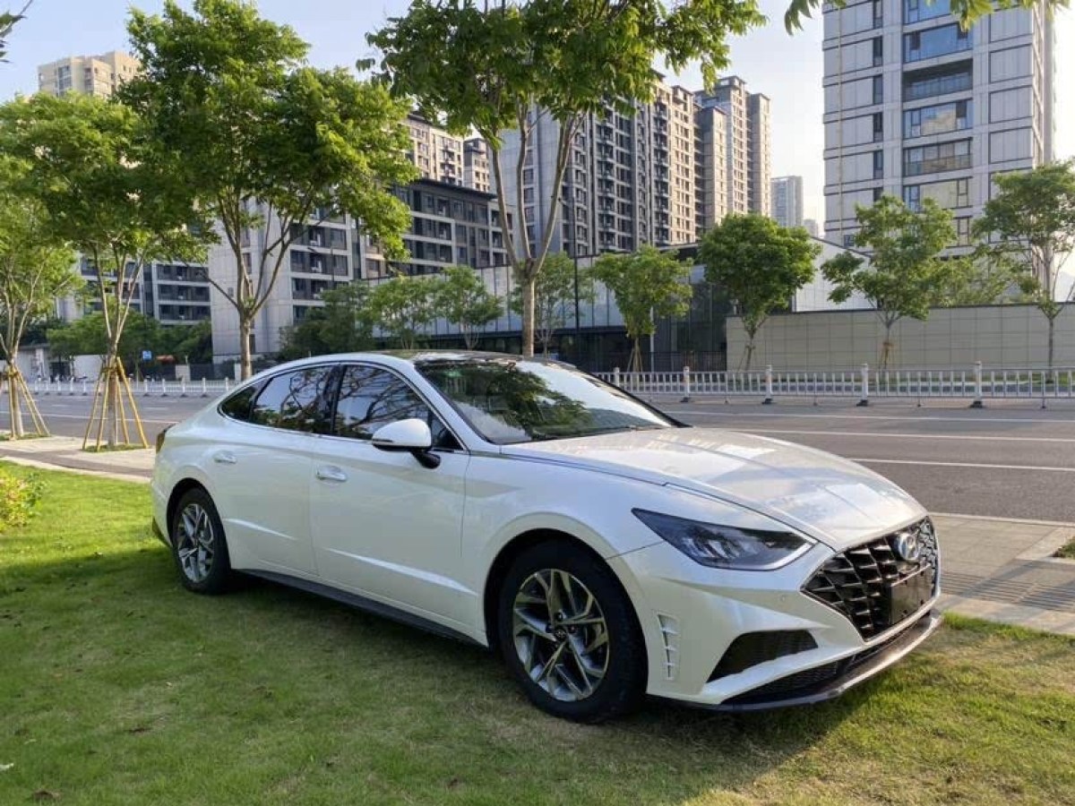 現(xiàn)代 索納塔  2020款 改款 270TGDi GL DCT領(lǐng)先版圖片