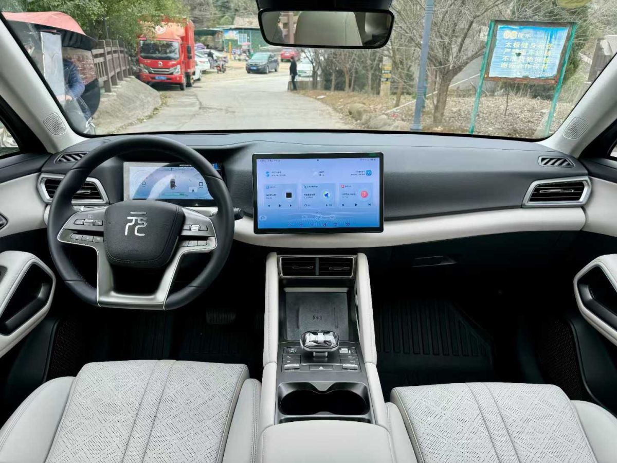 比亞迪 元UP  2024款 301KM 領(lǐng)先型圖片