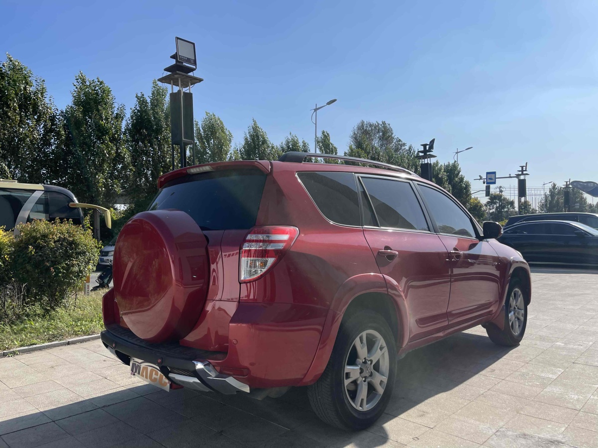 豐田 RAV4  2019款 榮放 2.0L CVT兩驅(qū)先鋒版圖片