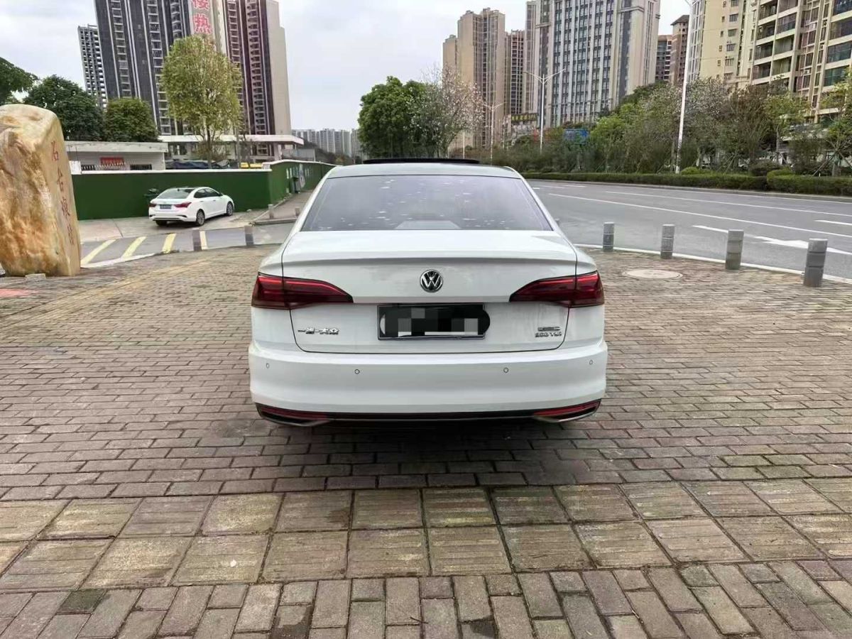 大眾 寶來(lái)  2019款 1.5L 手動(dòng)時(shí)尚型圖片