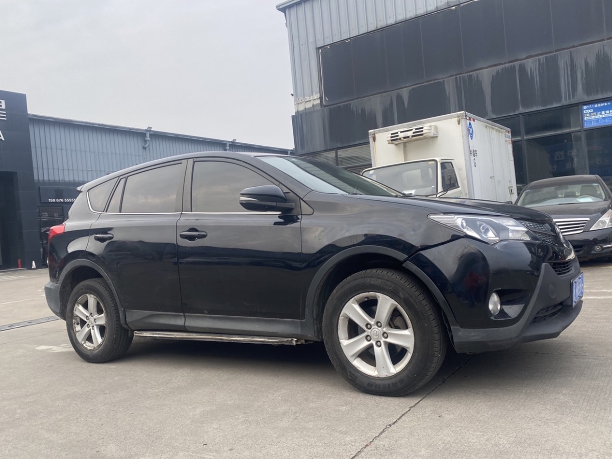 豐田 RAV4榮放  2013款 2.0L CVT兩驅(qū)都市版圖片