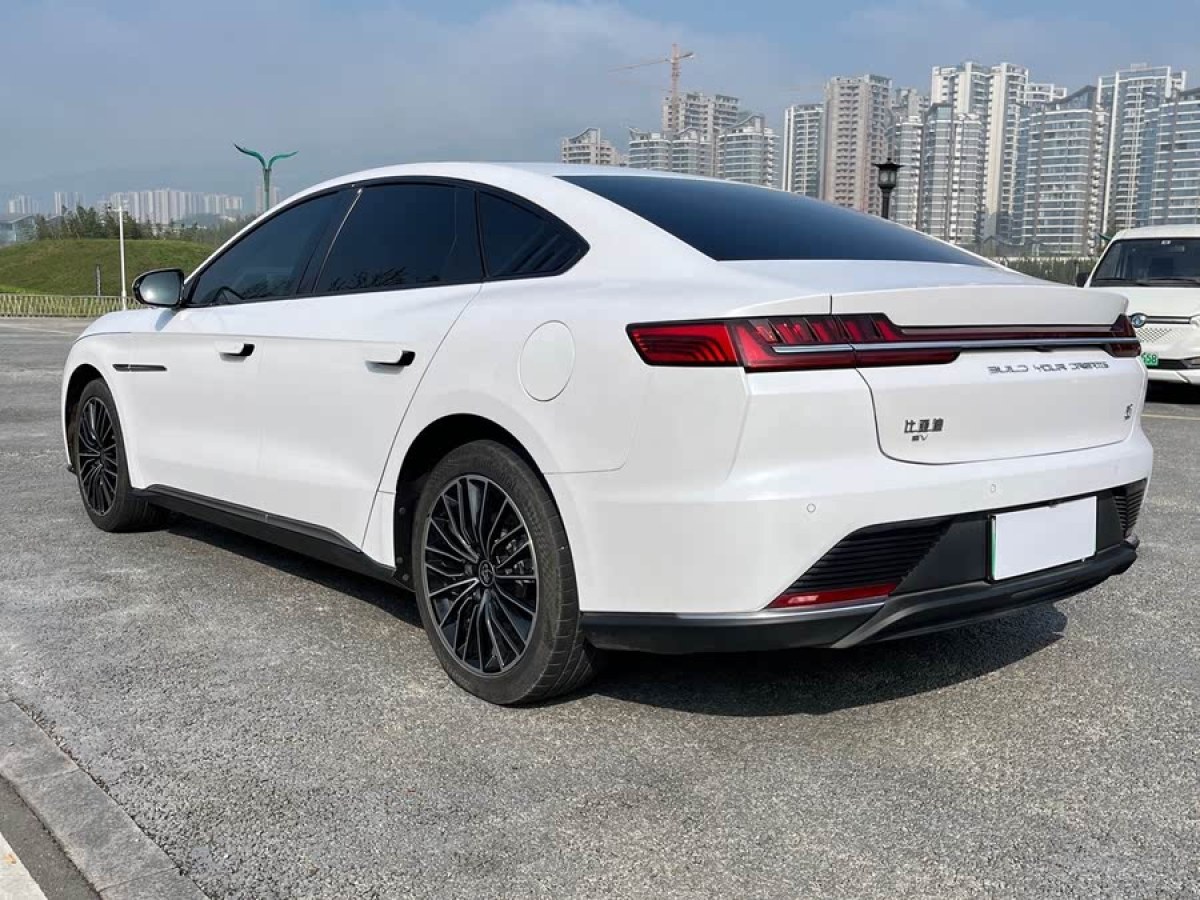 比亞迪 漢  2021款 EV 標(biāo)準(zhǔn)續(xù)航版豪華型圖片