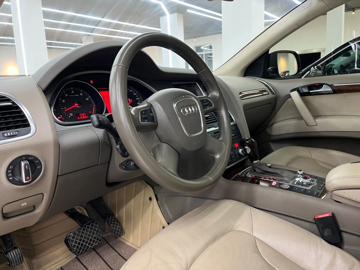 奧迪 奧迪Q7  2010款 3.6 FSI quattro 舒適型圖片