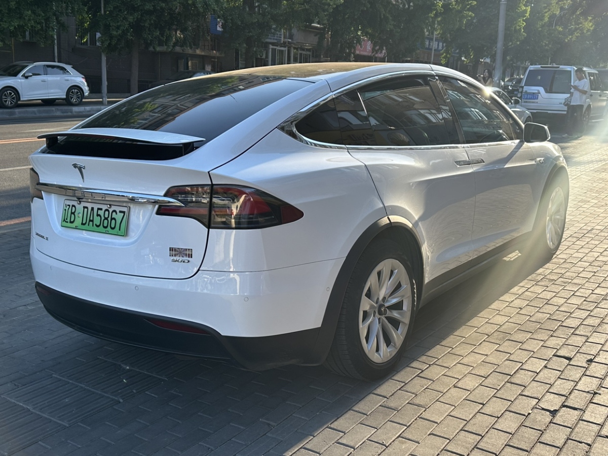 2017年7月特斯拉 Model X  2016款 Model X 90D