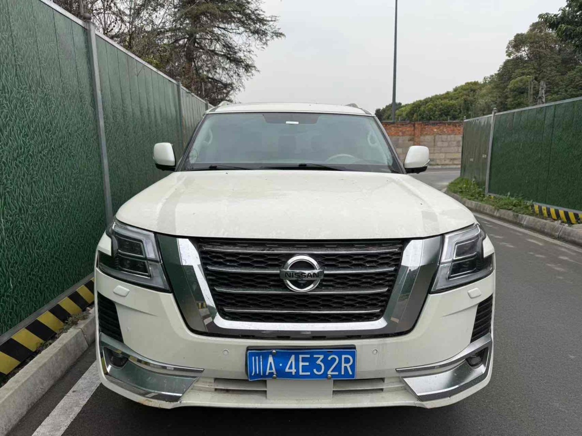 日產(chǎn) 途樂  2014款 5.6L LE圖片