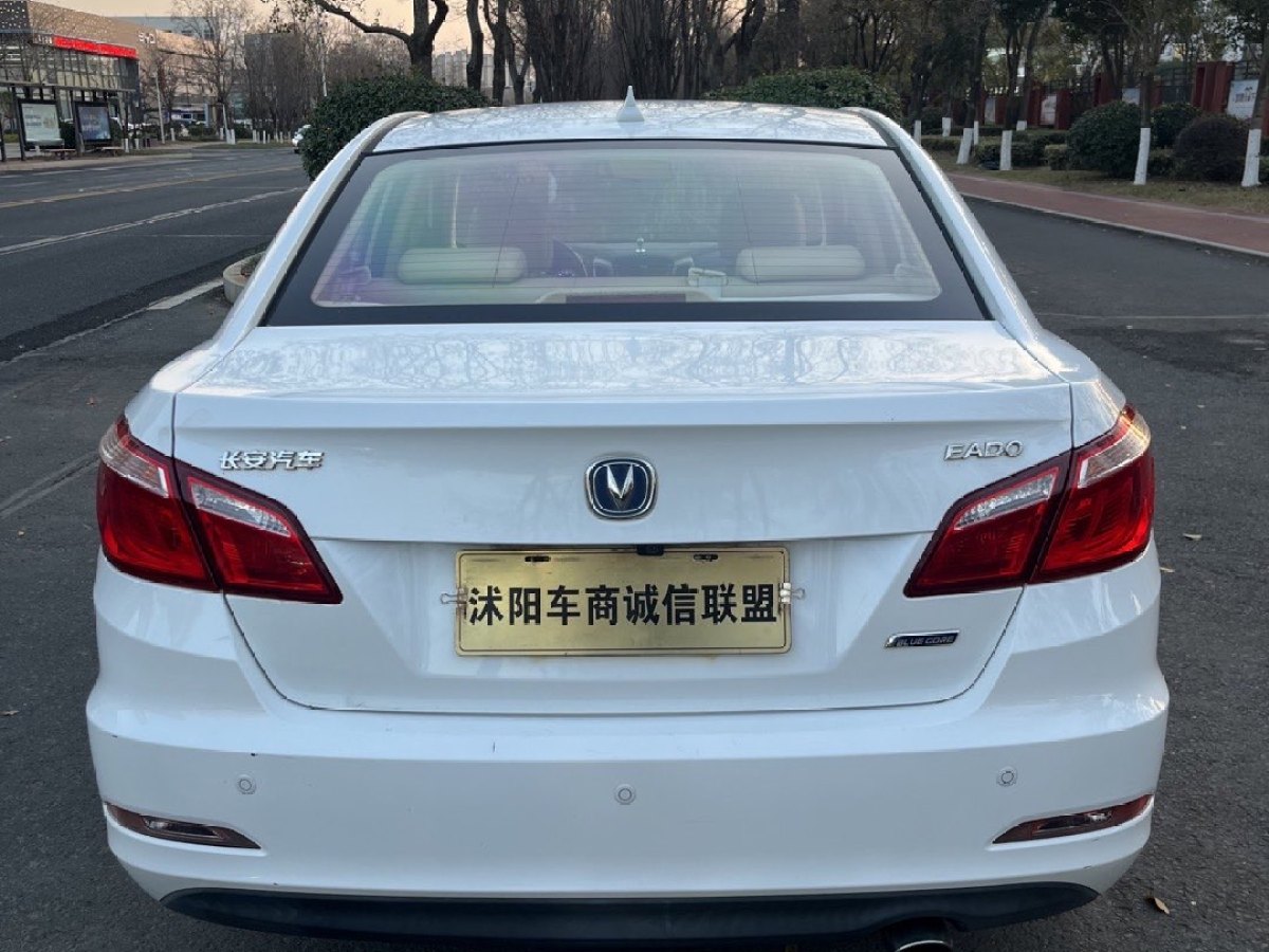 長(zhǎng)安 逸動(dòng)  2016款 1.6L GDI 手動(dòng)勁銳型圖片