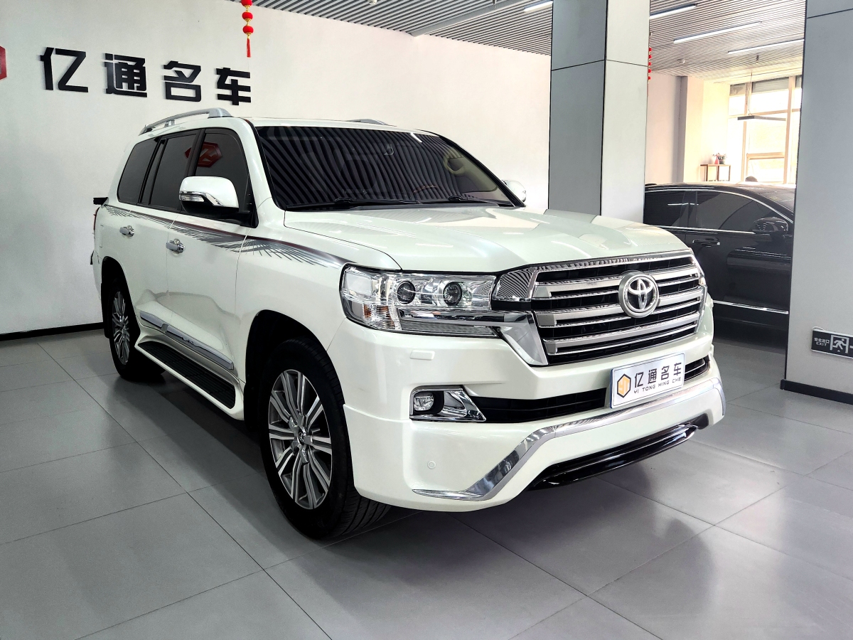 2016年7月豐田 蘭德酷路澤  2016款 4.6L 自動(dòng)VX-R