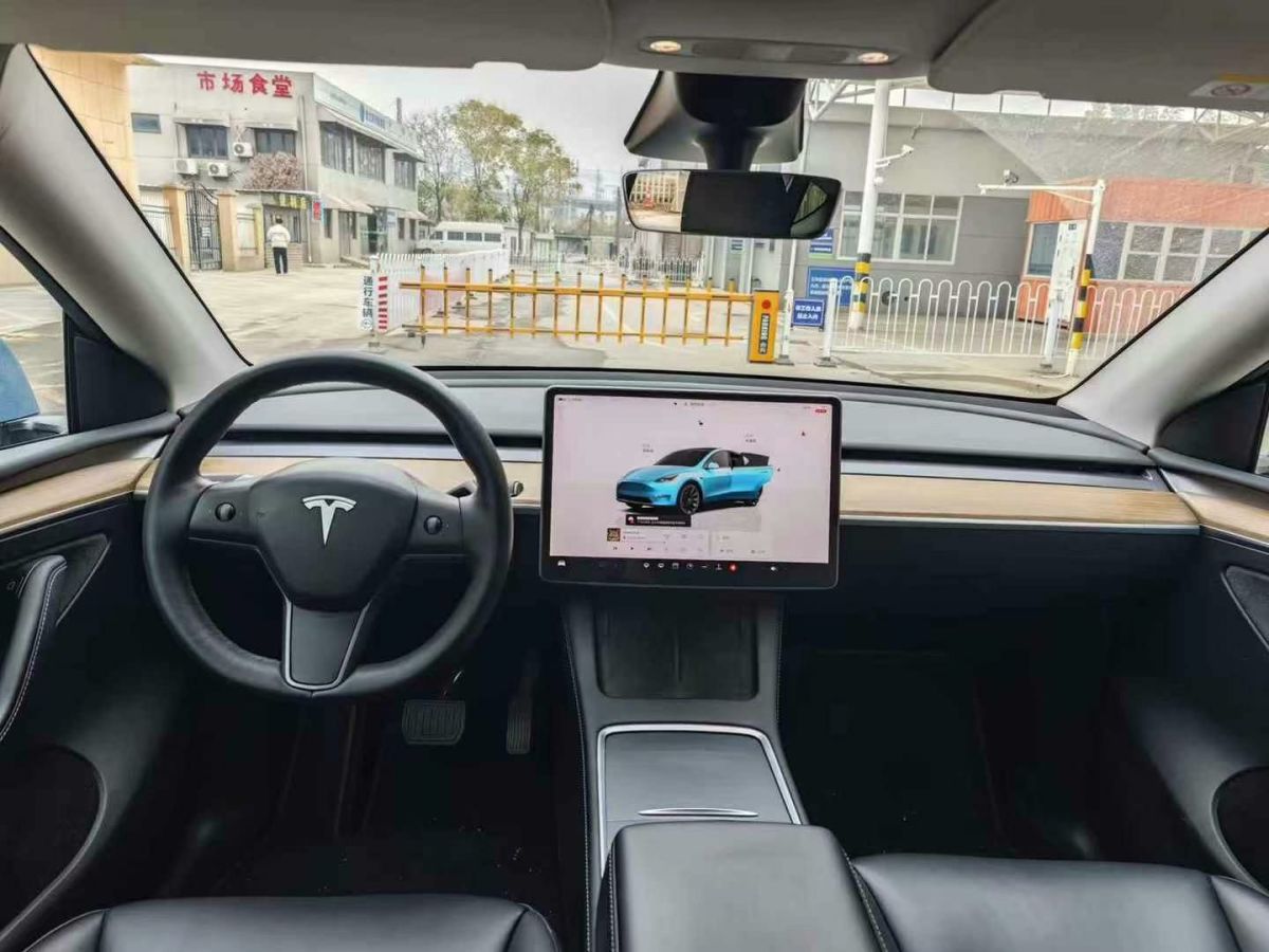 特斯拉 Model 3  2022款 Performance高性能全輪驅(qū)動版圖片