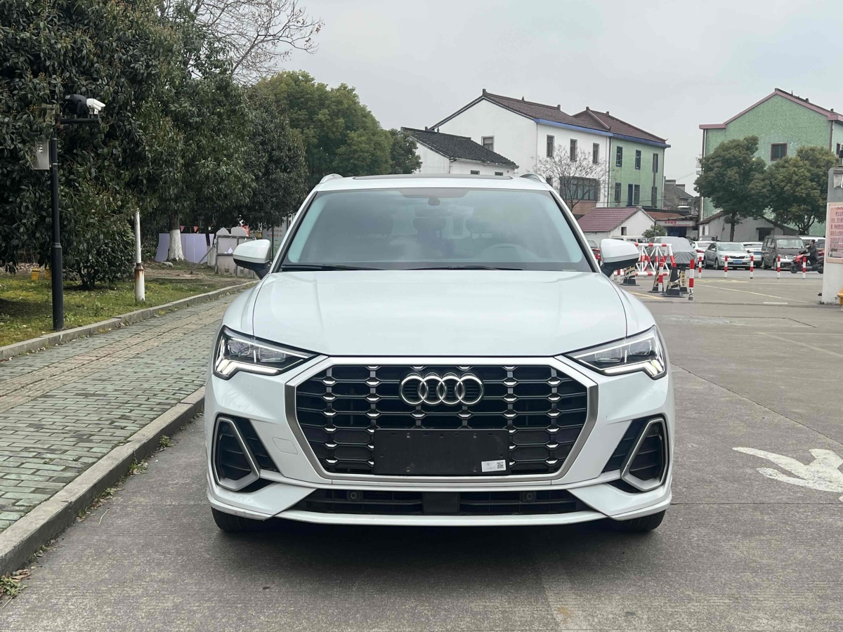 2021年8月奧迪 奧迪Q3  2024款 35 TFSI 時尚動感型