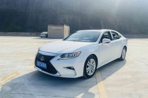ES 雷克薩斯 250 精英版