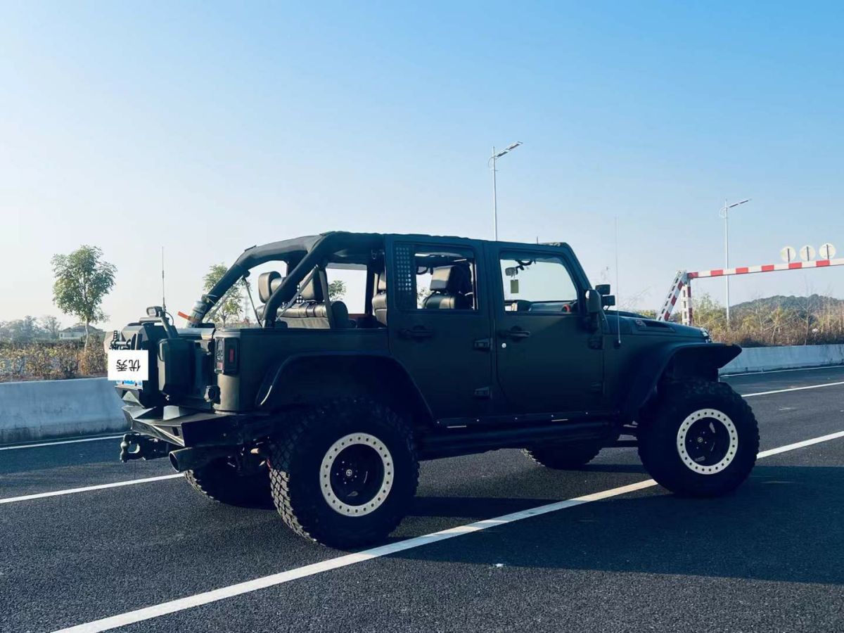 Jeep 牧馬人  2009款 3.8L Rubicon 兩門版圖片