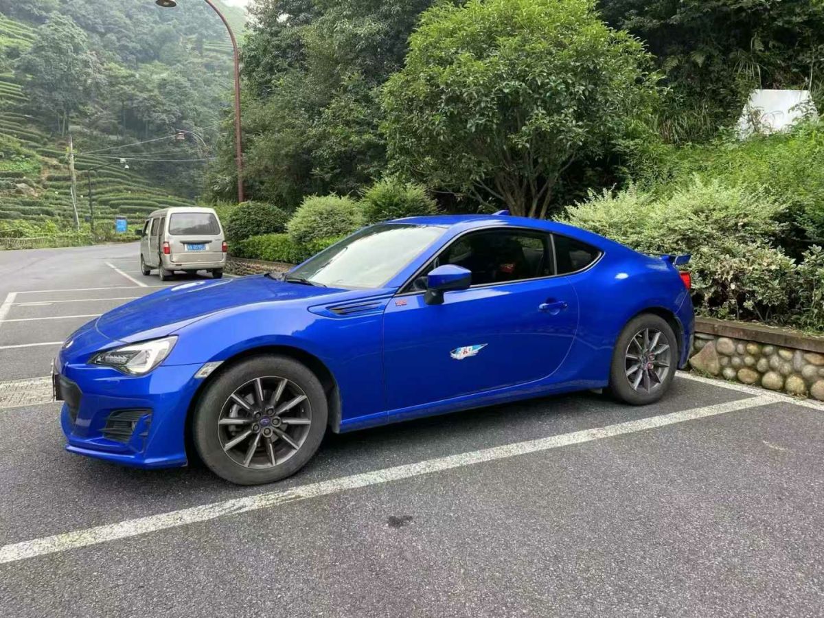 斯巴魯 BRZ 圖片