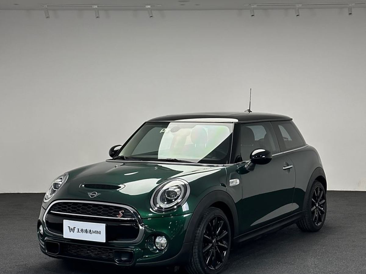 MINI CLUBMAN  2018款 2.0T COOPER S 經(jīng)典派圖片