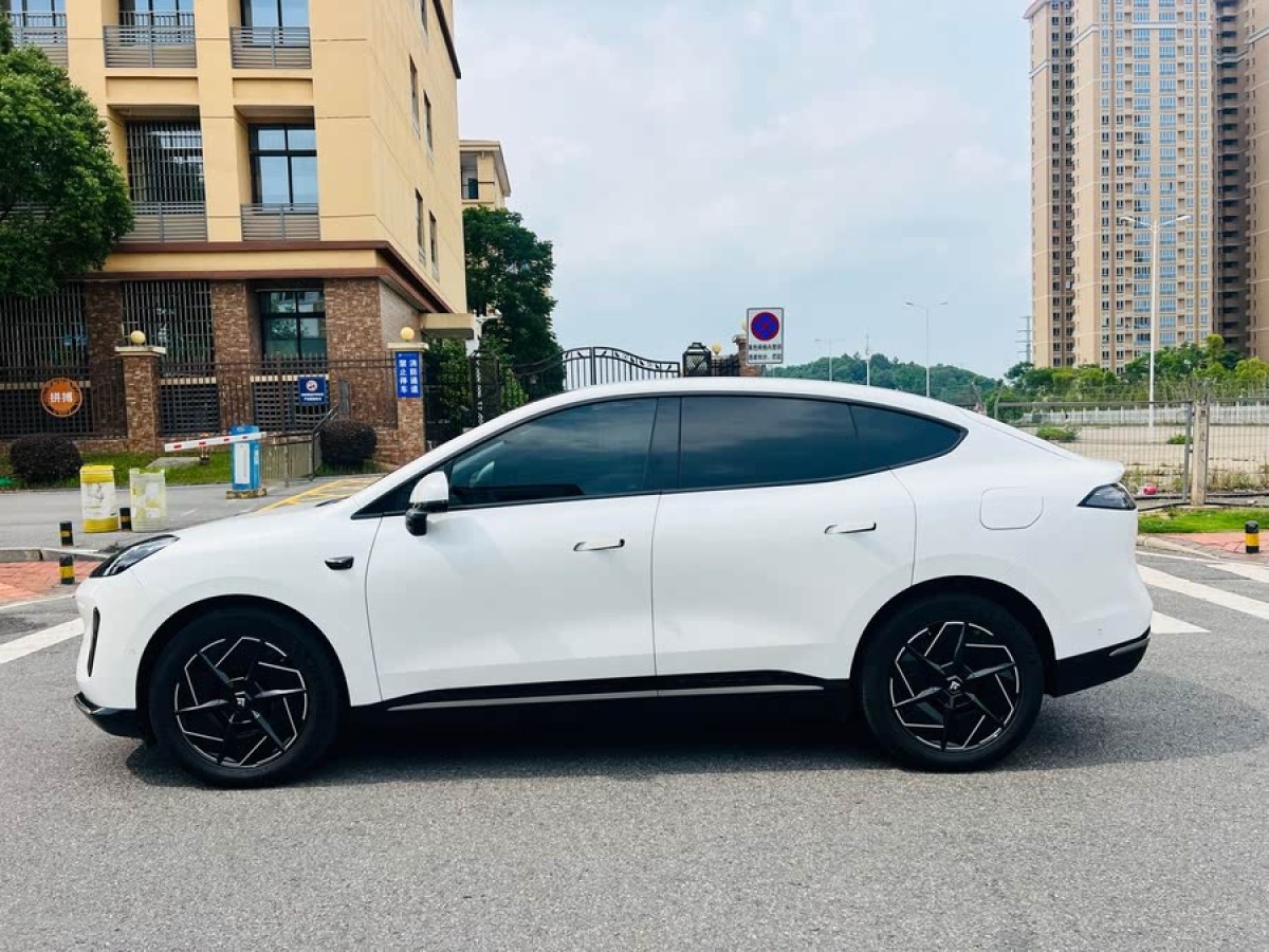 埃安 昊鉑HT  2023款 670 后驅(qū)特高壓NDA版圖片
