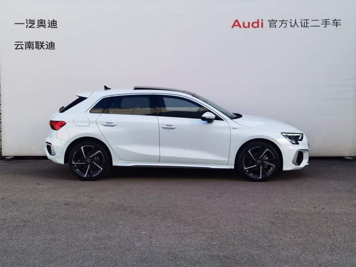 奧迪 奧迪A3  2023款 改款 Sportback 35 TFSI 時(shí)尚運(yùn)動(dòng)型圖片
