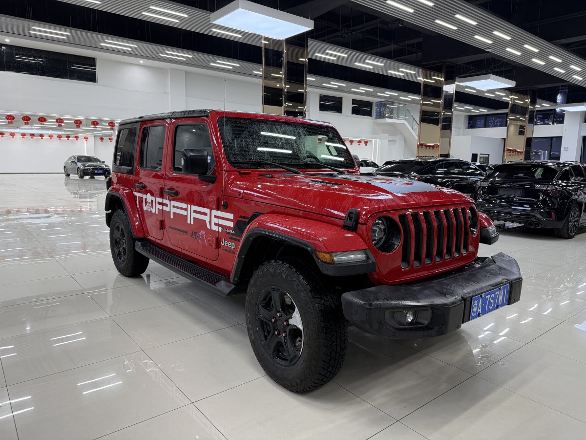 Jeep 牧馬人  2019款 2.0T Sahara 四門版 國(guó)VI圖片