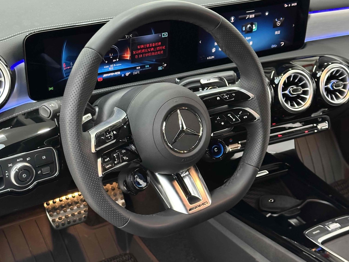 奔馳 奔馳A級AMG  2024款 改款 AMG A 35 4MATIC圖片