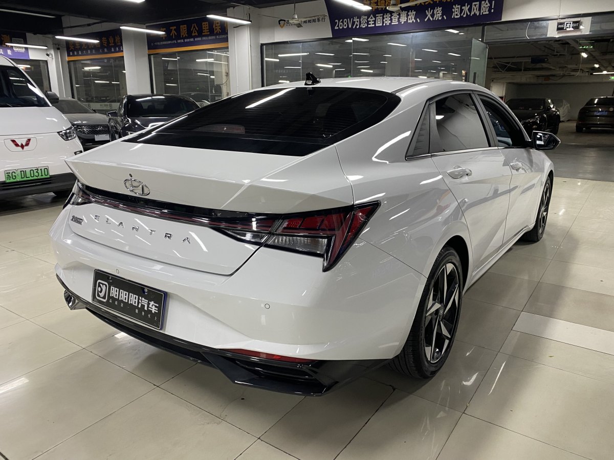 現(xiàn)代 伊蘭特  2022款 1.5L CVT LUX尊貴版圖片