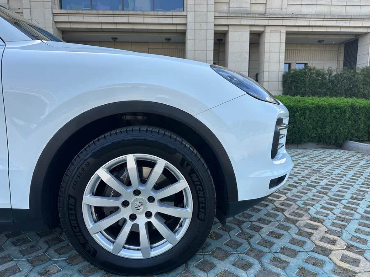 保時(shí)捷 Cayenne  2019款 Cayenne 3.0T圖片