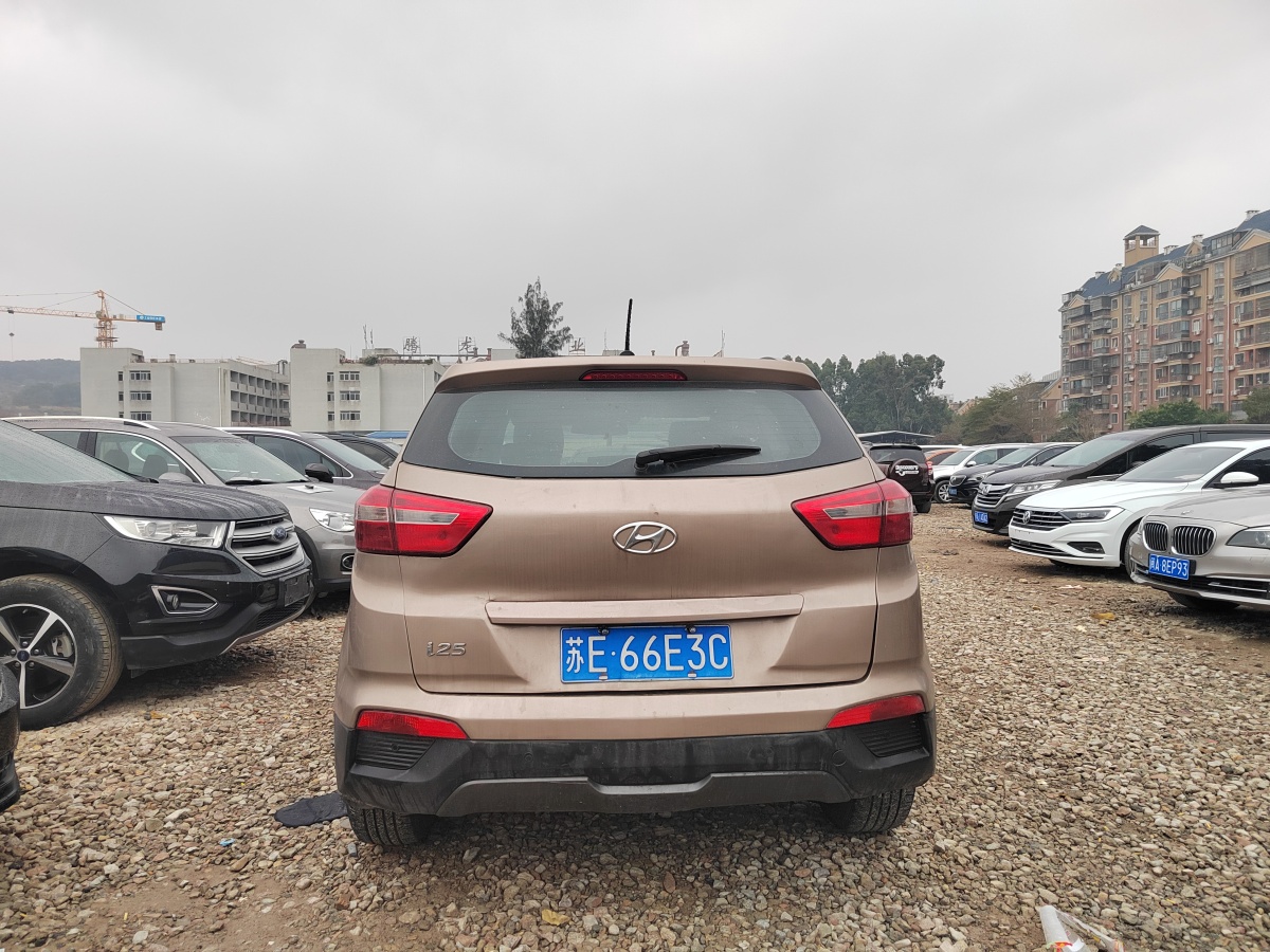 現(xiàn)代 ix25  2015款 1.6L 自動兩驅(qū)智能型GLS圖片