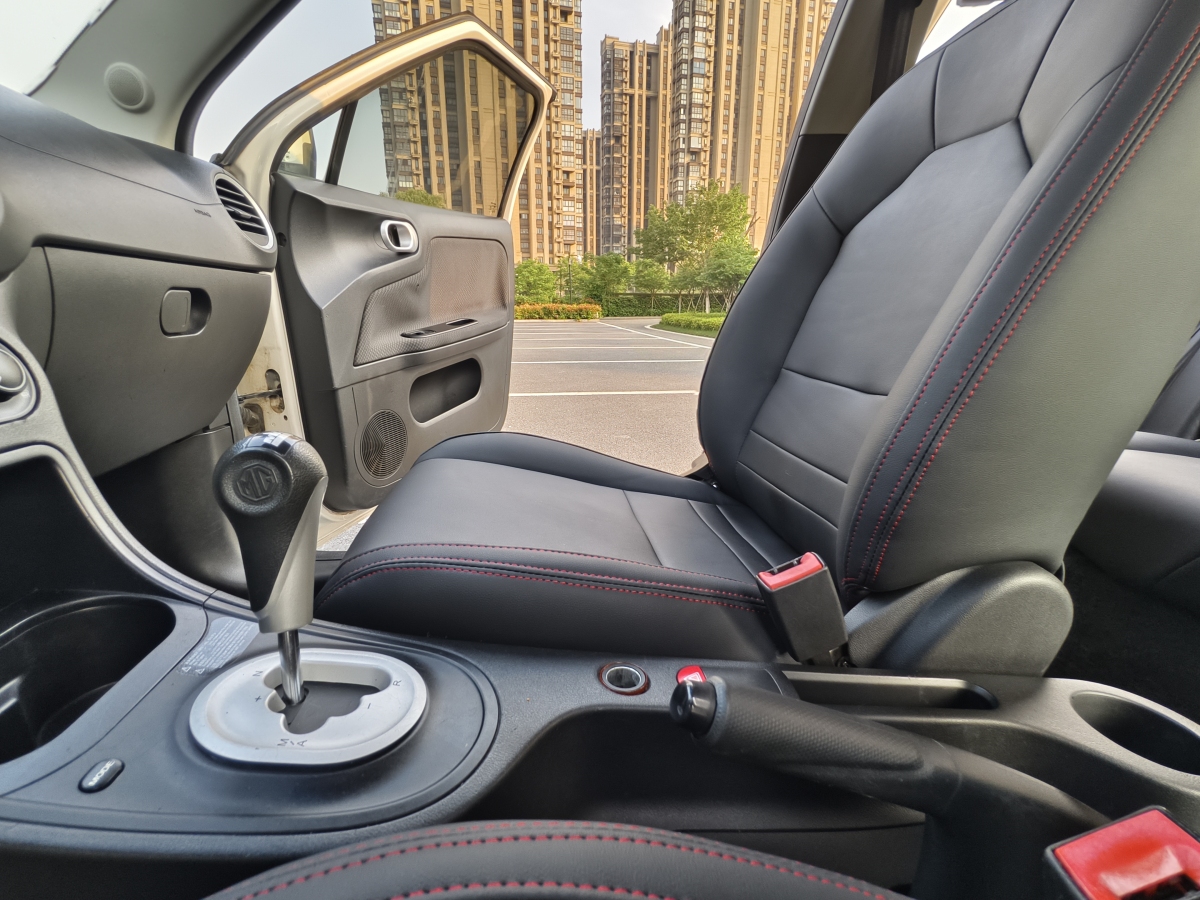名爵 名爵3  2014款 MG3 1.3L舒適版圖片