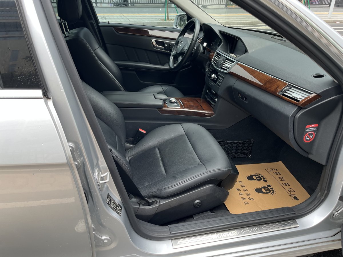 奔馳 奔馳E級  2013款 E 260 L CGI優(yōu)雅型圖片