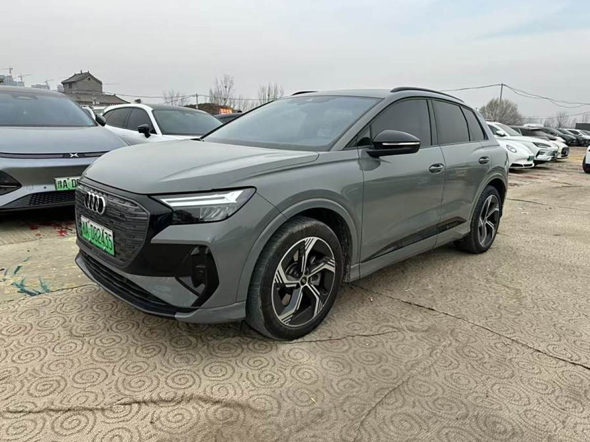 奧迪 奧迪Q4 e-tron  2023款 40 e-tron 創(chuàng)境曜夜版圖片