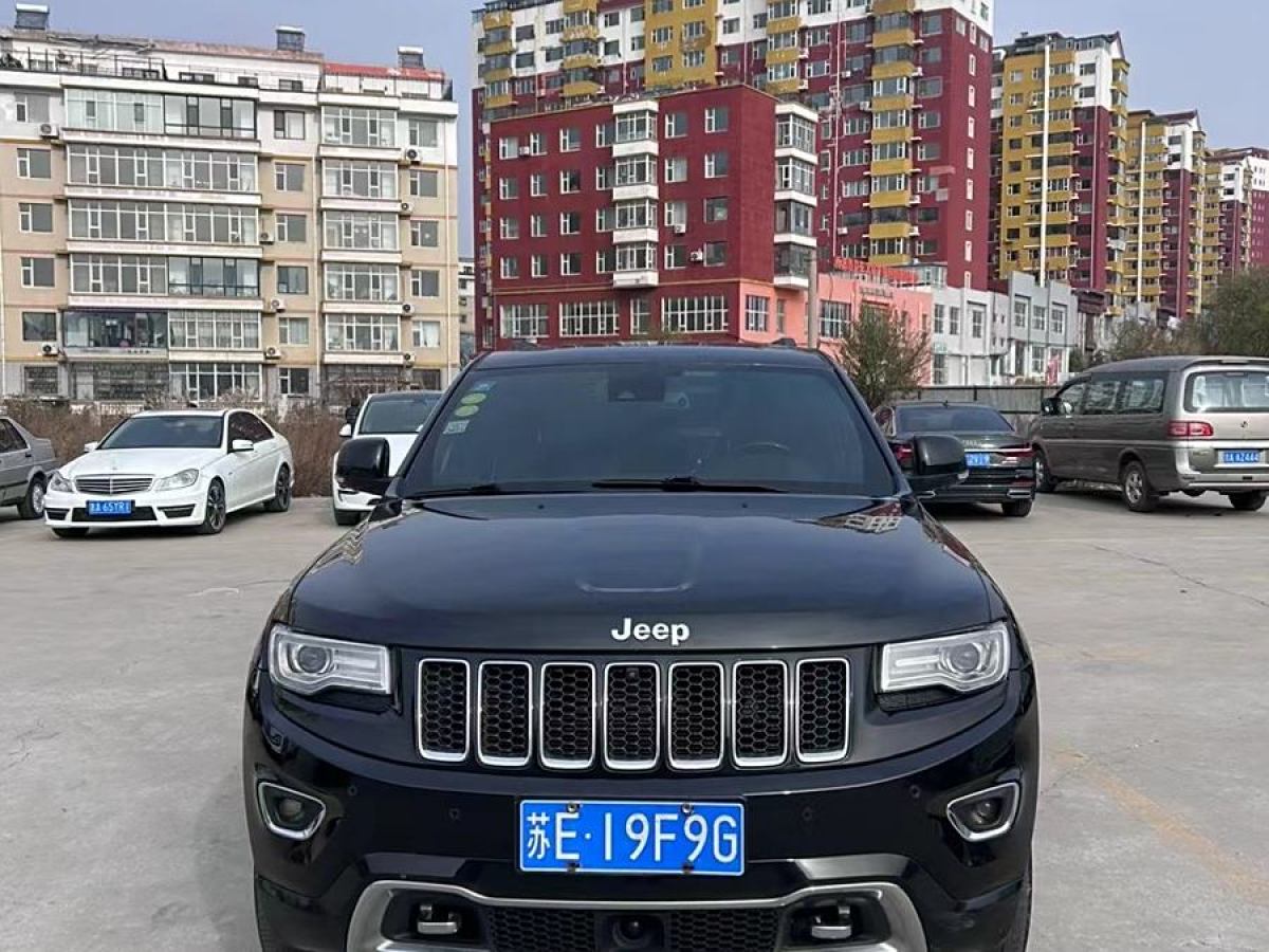 2017年1月Jeep 大切諾基  2016款 3.6L 豪華導(dǎo)航版