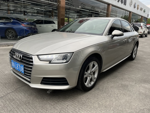 奥迪 奥迪A4L  2017款 Plus 40 TFSI 进取型