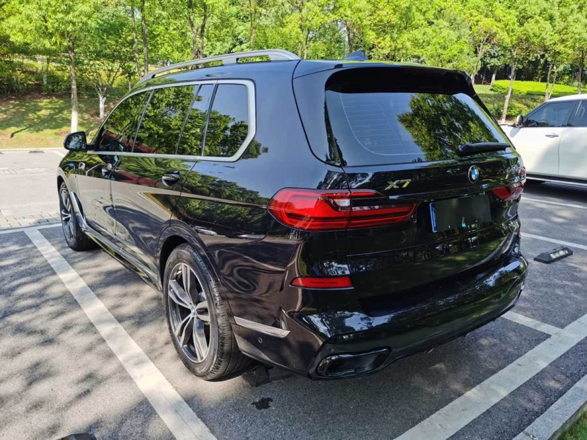 寶馬 寶馬X7  2021款 改款 xDrive40i 尊享型豪華套裝圖片