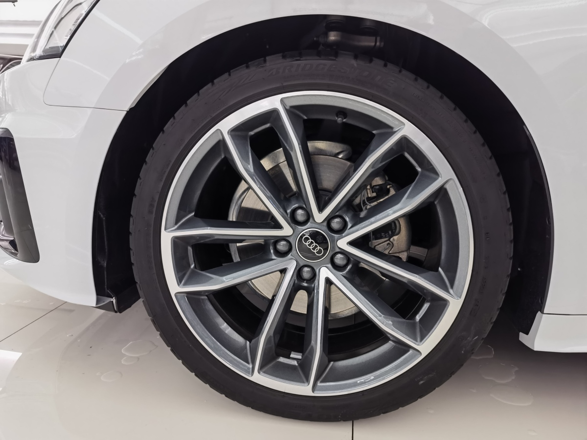 2024年6月奧迪 奧迪A5  2024款 Sportback 40 TFSI quattro 豪華動感型