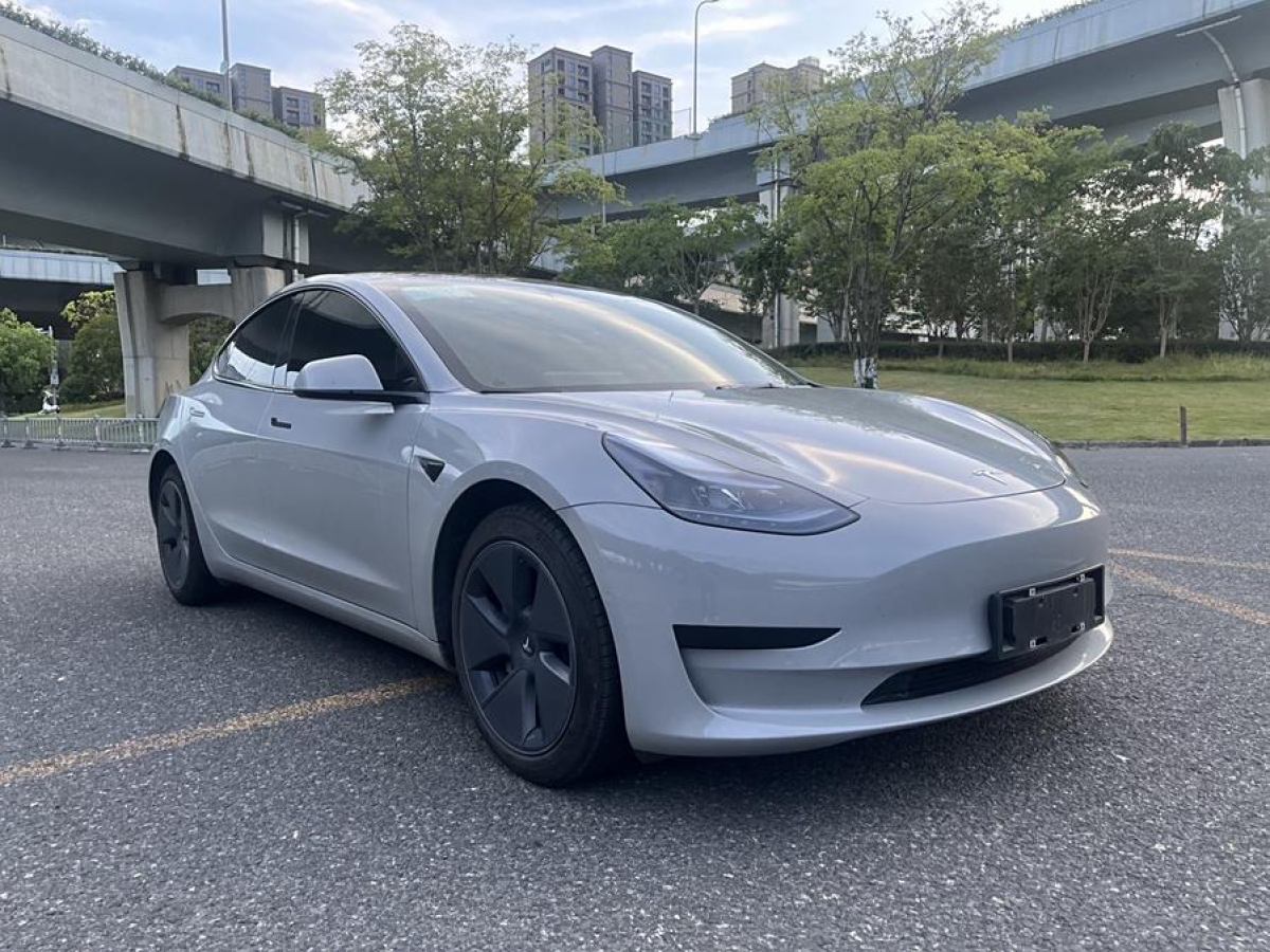 特斯拉 Model Y  2022款 改款 后輪驅(qū)動版圖片